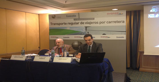 Juan Calvo y Rafael Barbadillo durante su intervención en el Encuentro.