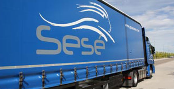 Un camión de la empresa aragonesa Grupo Sesé.