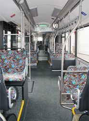 Interior del autobús Solaris Urbino 18.75.