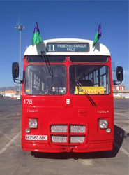 El autobús en un modelo Pegaso que circuló por las calles de la capital malagueña.