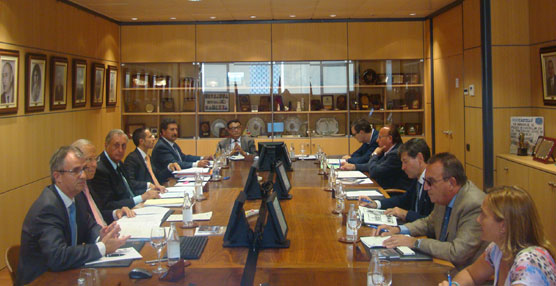 Los miembros del Consejo de Administración de Port Castelló, reunidos el pasado lunes.
