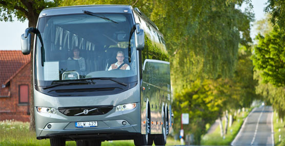 Volvo Buses refuerza su convencimiento de que la carretera hacia el futuro pasa por la electromovilidad