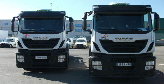 Inturasa Pérez Rumbao entrega a la empresa Galicia Direct los cuatro primeros vehículos Iveco Euro 6 matriculados en España.