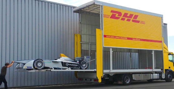 DHL fue la responsable del transporte oficial del Spark- Renault SRT_01E, coche oficial de la Fórmula E. 