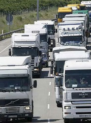 Fenadismer solicita a los Grupos Parlamentarios que el transporte por carretera quede excluido de la Ley de Unidad de Mercado.