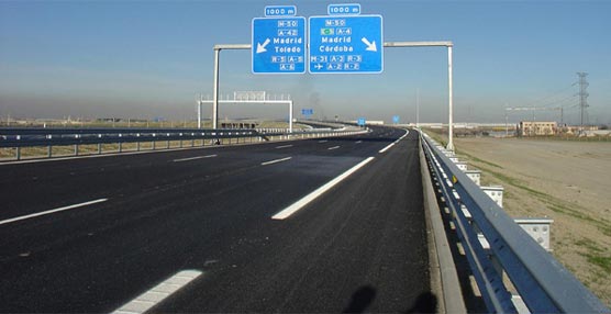 Tramo de autopista entre la A-4 y la A-5 en la Comunidad de Madrid.