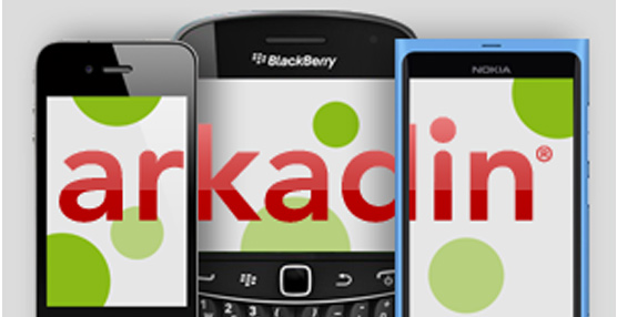 Simulación del logo de Arkadin en tres de sus móviles.