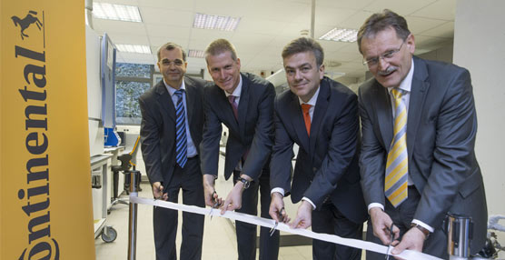 Inauguración del nuevo laboratorio de Continental para optimizar la eficiencia del combustible.