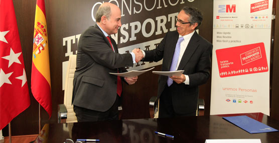 Jesús Valverde y José Luis García Grinda tras la firma del convenio.