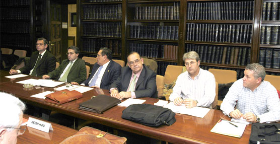 El tercero por la derecha, Marcos Montero, Presidente del CETM. Foto Nexotrans.