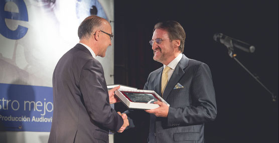 El presidente de Iveco España, Jaime Revilla, recogió el premio.