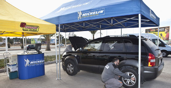 Neumáticos Soledad y Michelin realizarán en Elche, este fin de semana, revisiones gratuitas de vehículos.