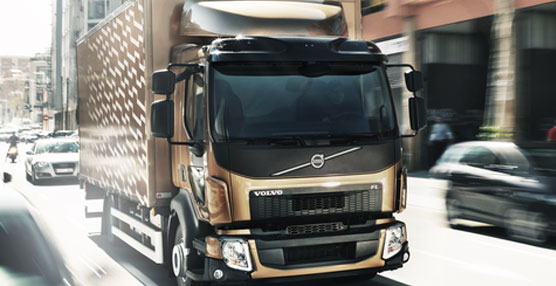 Toda la gama de camiones Volvo – incluyendo el Volvo FL y el Volvo FE – se pueden pedir de fábrifca con el sistema de gestión de flotas Dynafleet.