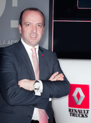 Oscar Martirena da el salto al transporte de mercancías como nuevo director comercial de Renault Trucks