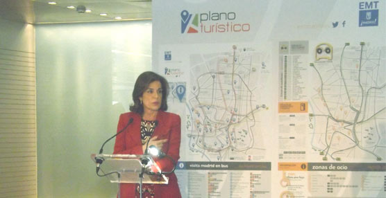 Ana Botella presenta el plano turístico de la EMT de Madrid y otras novedades