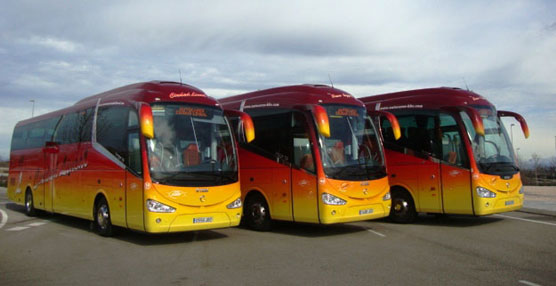 Autocares Hermanos Bravo V&aacute;zquez ampl&iacute;a su flota con tres Iveco Eurorider&nbsp; C45 para el transporte discrecional