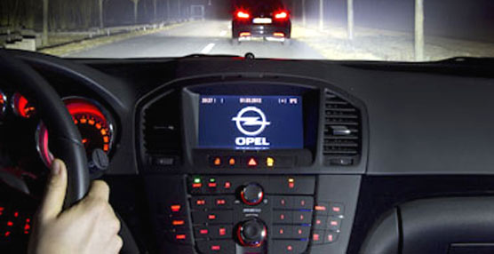 Luz guiada, la nueva tecnología desarrollada por Opel en su avance hacía el desarrollo del  seguimiento ocular en automóviles
