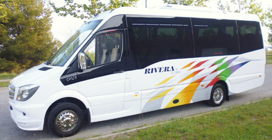 Car-bus.net hace entrega de una unidad Spica a la empresa jienense Rivera Bus