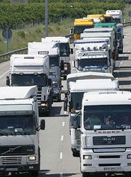 Los transportistas en Asturias pueden optar a las ayudas del ticket del autónomo.