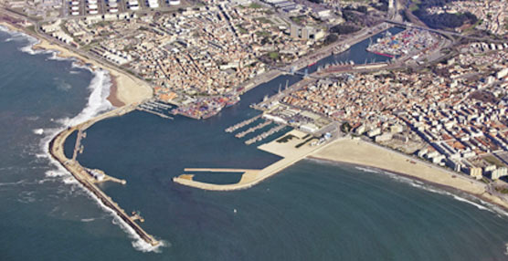 Luís Simoes inaugura su nueva plataforma logística en el puerto atlántico portugués de Leixoes.
