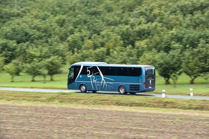 Transportes elimina el peaje de la R-5 para autobuses y minibuses