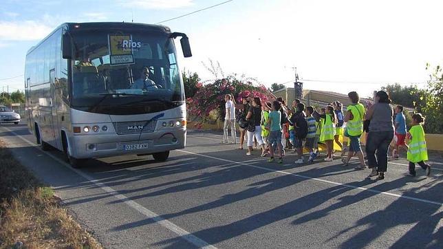 Castilla-La Mancha destina 650.000 euros a ayudas al transporte escolar para centros concertados de Educación Especial
