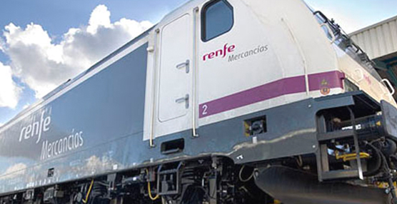 Renfe vende 33 locomotoras y 204 vagones por 3,8 millones de euros
