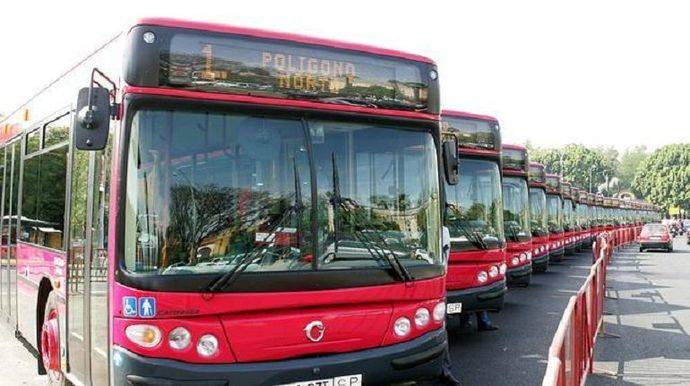 Autobuses de Tussam.