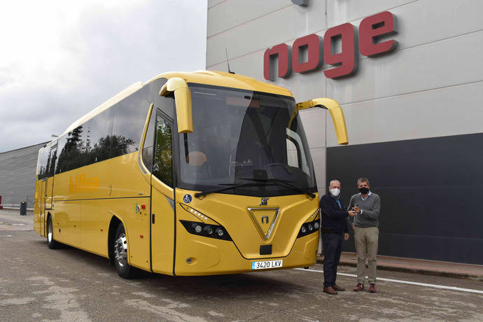 Nogebus entrega un Touring HD a la empresa Hillsa