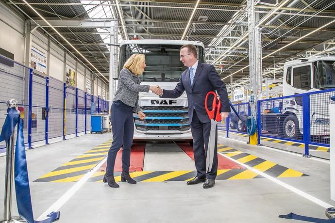 DAF inaugura su nueva planta de camiones eléctricos
