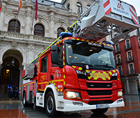 Los bomberos de Valladolid estrenan un camión Scania