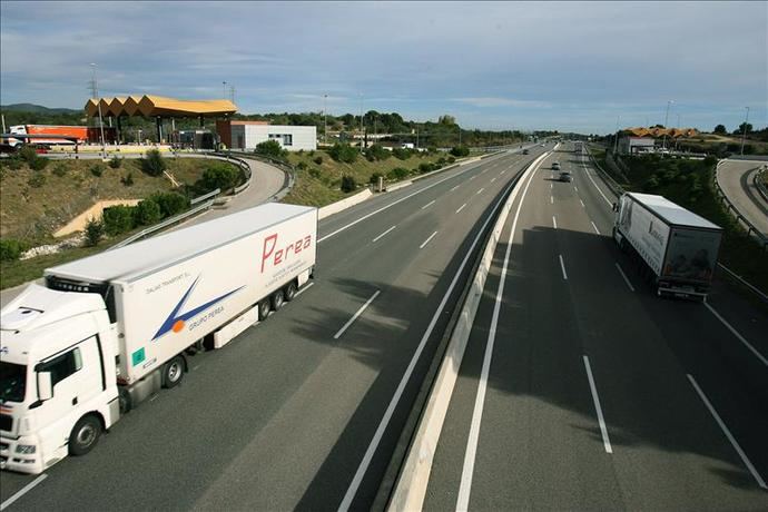 Fegatramer: ‘El transporte por carretera de mercancías en España transita al borde del precipicio’
