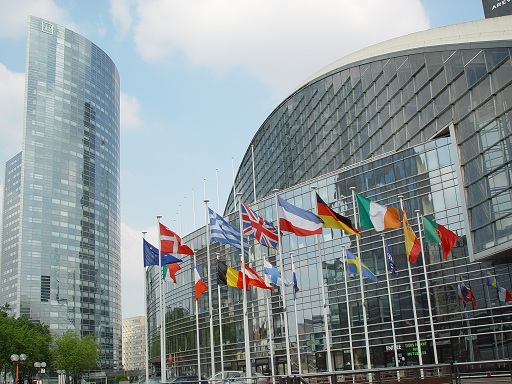 Comisión Europea aprueba nueva nota interpretativa sobre uso del certificado de actividades