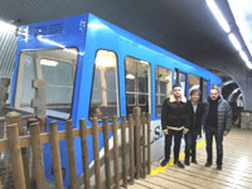 Jorge García, José Sánchez y José Manuel Caldevilla realizaron una visita al funicular de Bulnes (Asturias).