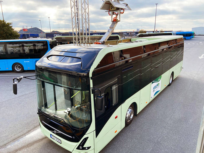 Volvo Buses presenta una nueva alternativa para cargar autobuses