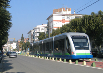 Junta y Ayuntamiento de Vélez Málaga trabajan en la elaboración de un convenio de colaboración para reactivar el tranvía