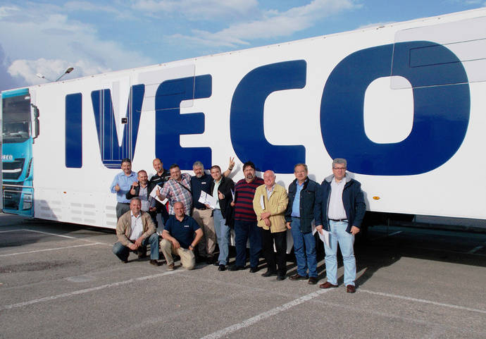 Primera promoción de personal comercial especializado de Iveco OK Trucks