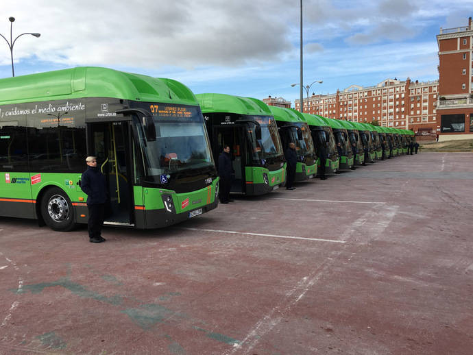 Empresa Martín presenta 14 nuevos vehículos GNC