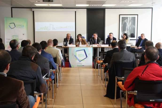 Extremadura analiza las &#39;Small Smart Cities&#39;