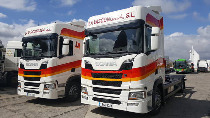 Dos tractoras R450 de Scania para La Vascongada.