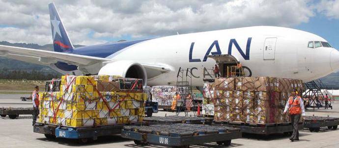 Servicios aéreos de LAN Chile una de las compañías multadas