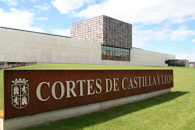 Castilla y León vigilará plataformas digitales con el Plan de Inspección del Transporte 2016