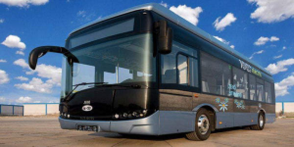 El autobús eléctrico que Solaris producirá en serie en la India.