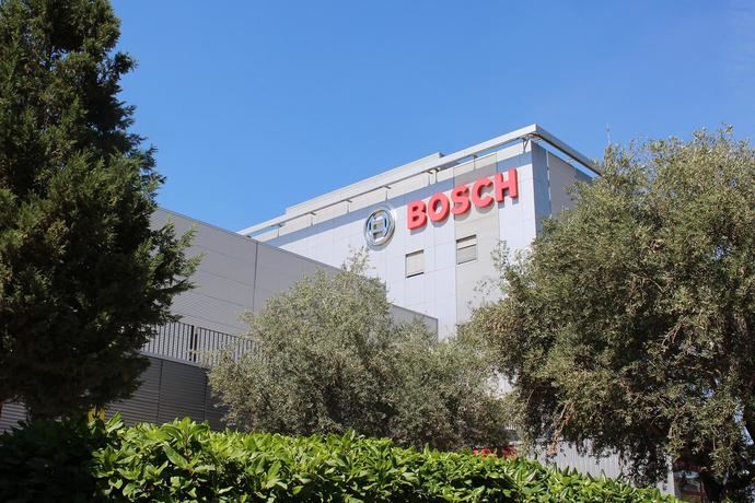 Bosch Secure Track Parking digitaliza los servicios de aparcamiento
