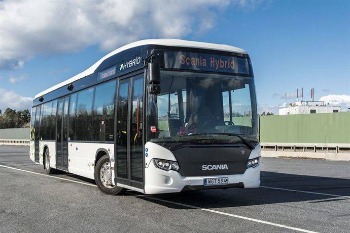 Scania entrega 51 autobuses híbridos a la Comunidad de Madrid
