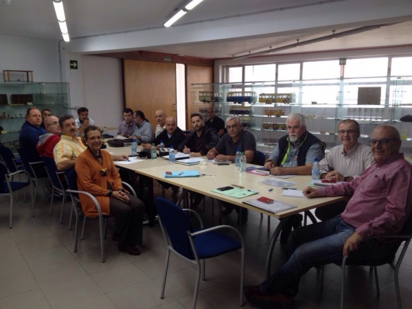 Foto de la comisión del Plan de Igualdad de Guaguas Municipales.
