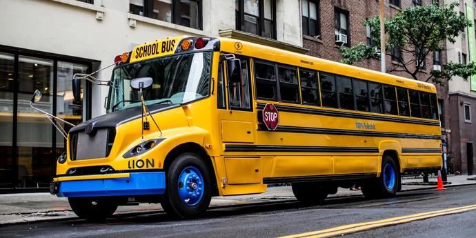 Autobuses escolares 100% eléctricos en 2035, para Nueva York