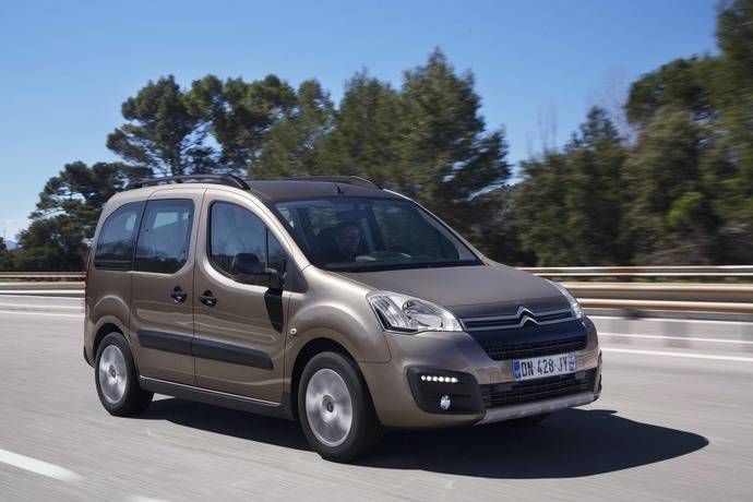 PSA Peugeot Citroën comienza 2016 con fuerza en vehículos comerciales