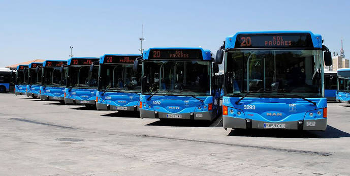 Varios autobuses de EMT Madrid comprados a lo largo de este año 2016.