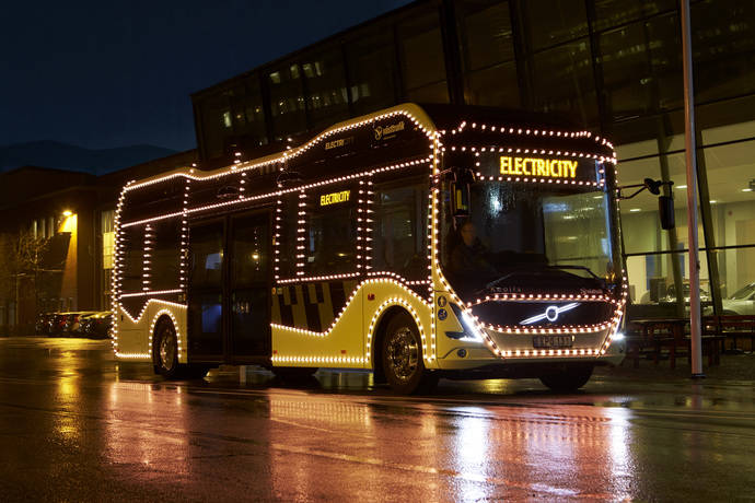 Un eléctrico Volvo espectáculo de Navidad en Gotemburgo